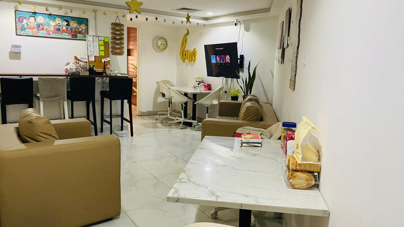 Yoi Pod Hostel - Deira Dubai Exterior photo